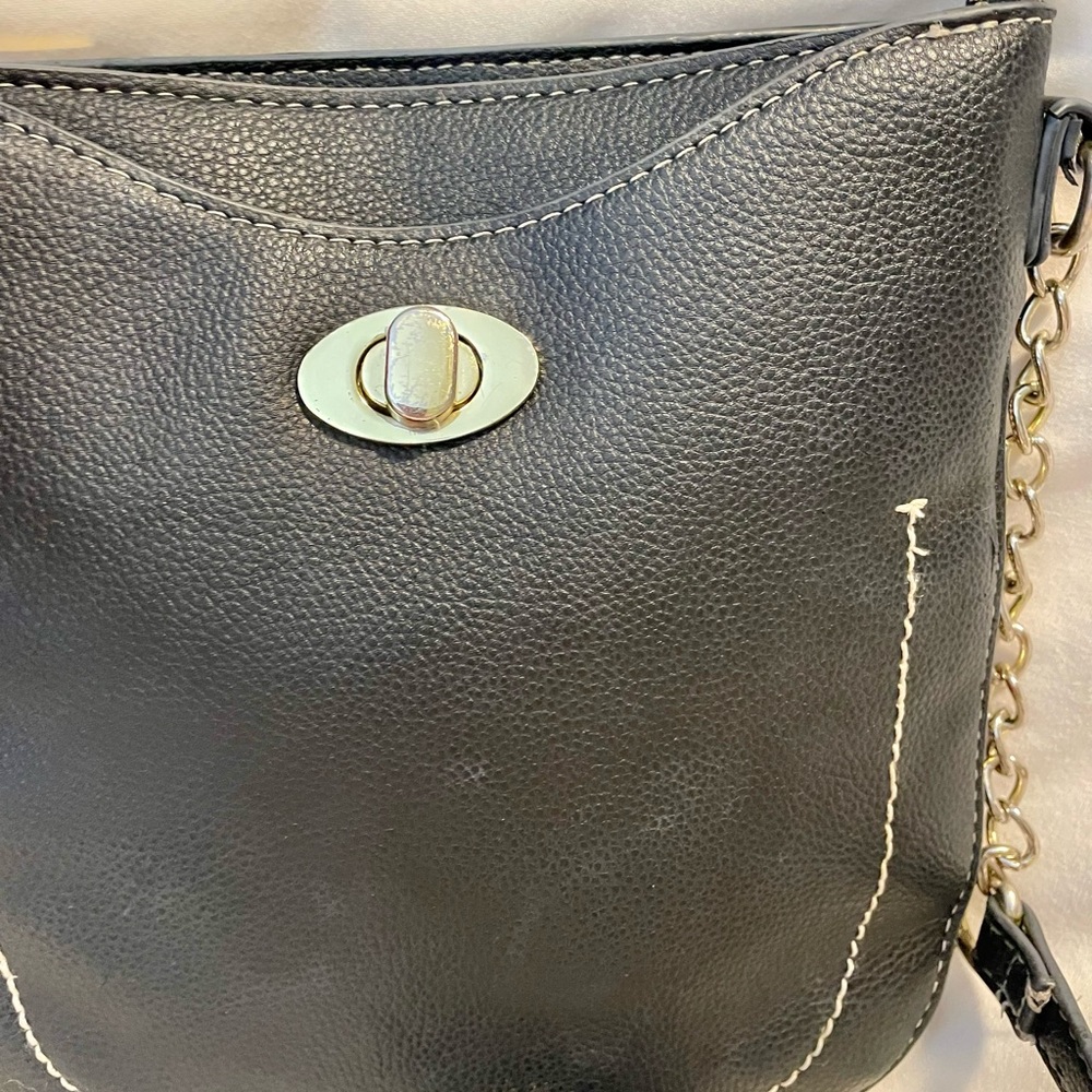 *EUC* Steve Madden Crossbody Bag - Black - SM Logo - Leather - 9.5” x 9” x 2.5” - Picture 4 of 14